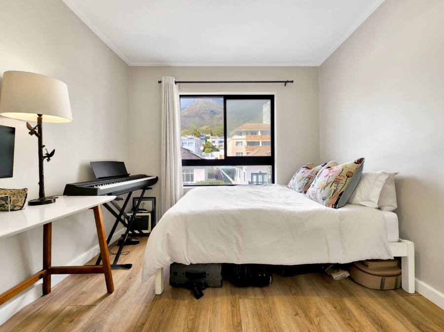 2 Bedroom Property for Sale in Vredehoek Western Cape